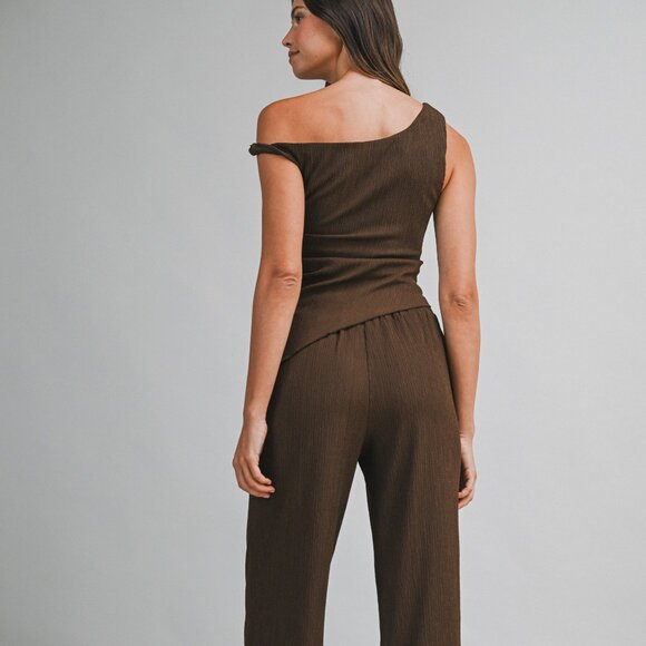 NWT Mable Brown Soft Textured Fabric Set One Shoulder Twist Top & Long Pants - Picture 6 of 7